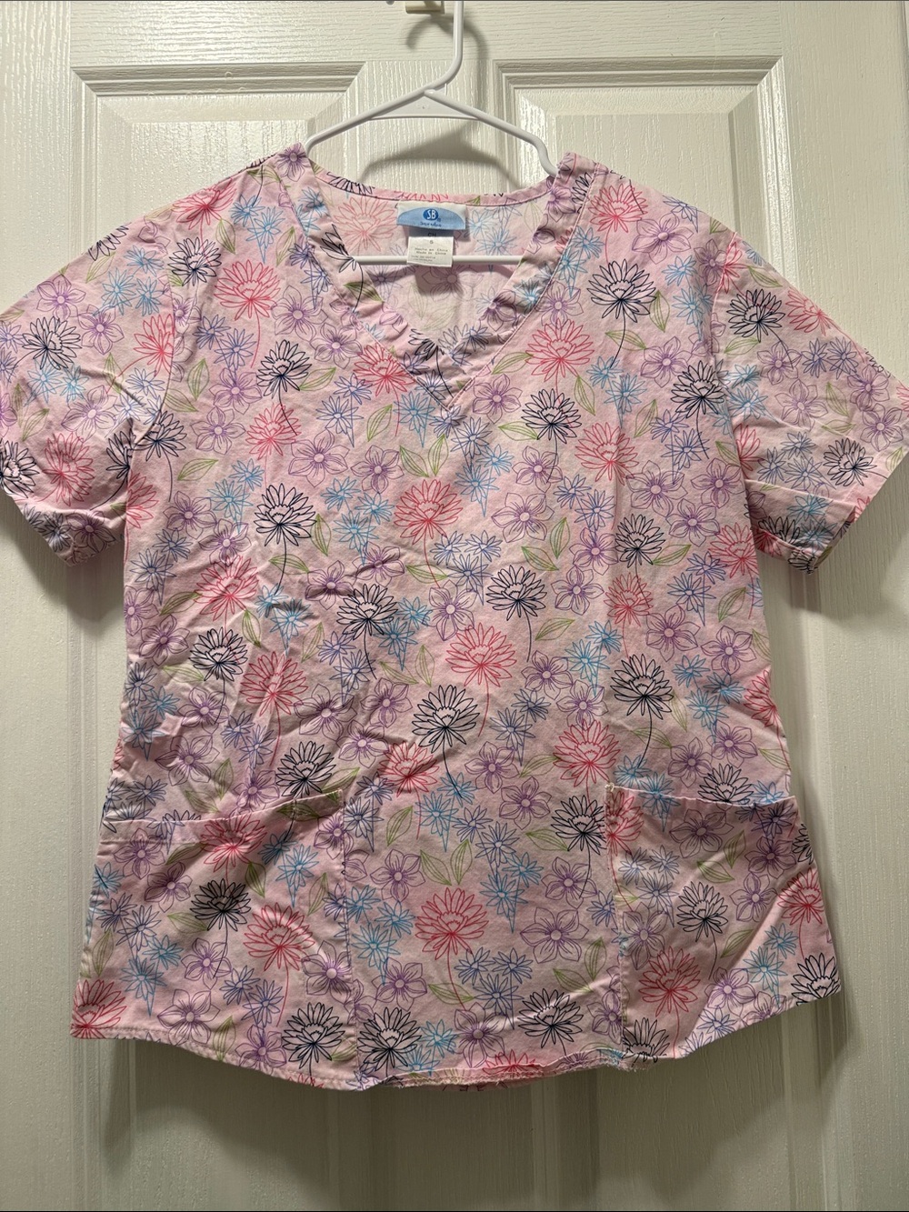 SB Scrubs Pink Floral V-Neck Short Sleeve Top